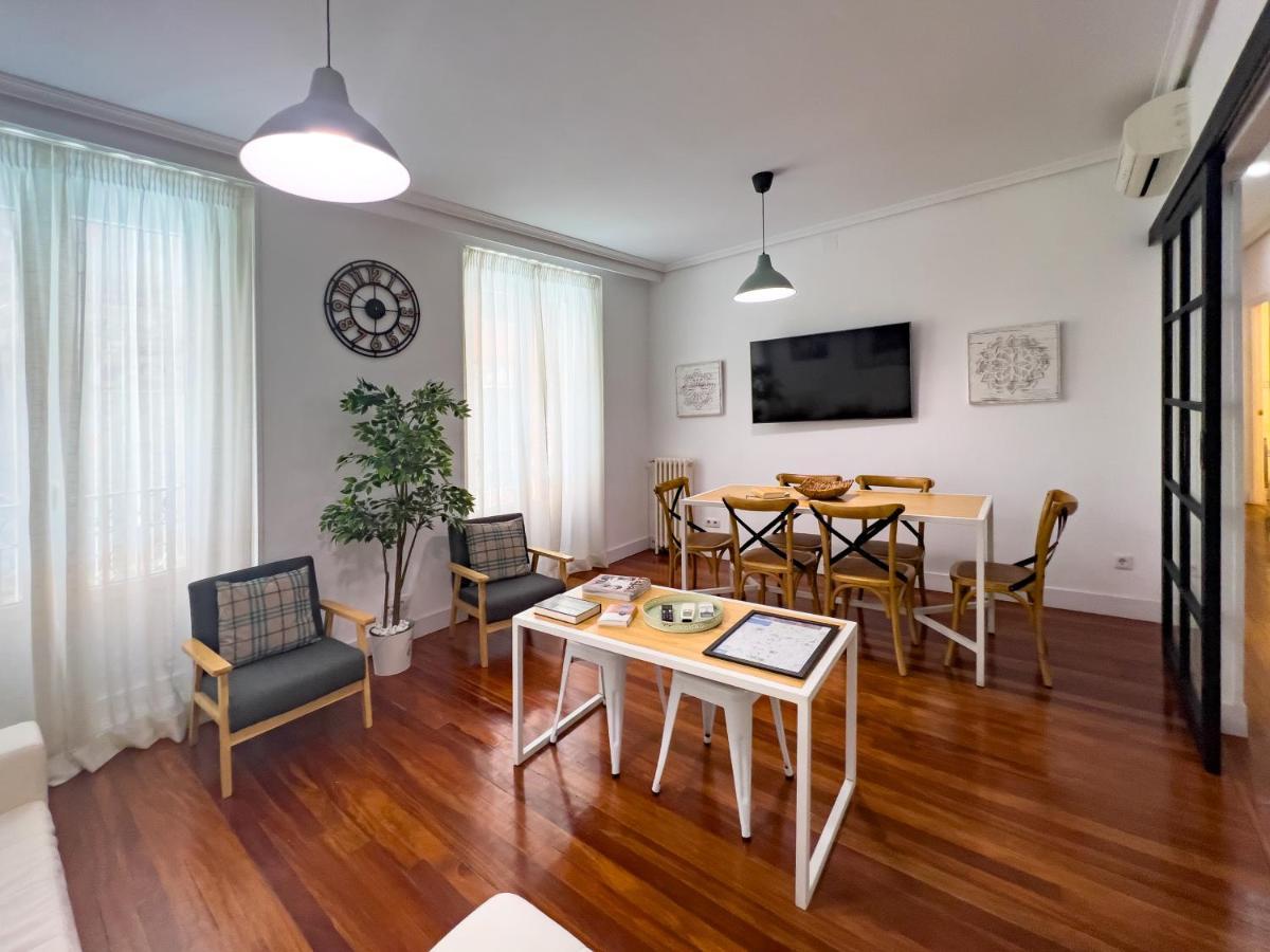 Callao Suites Madrid Buitenkant foto